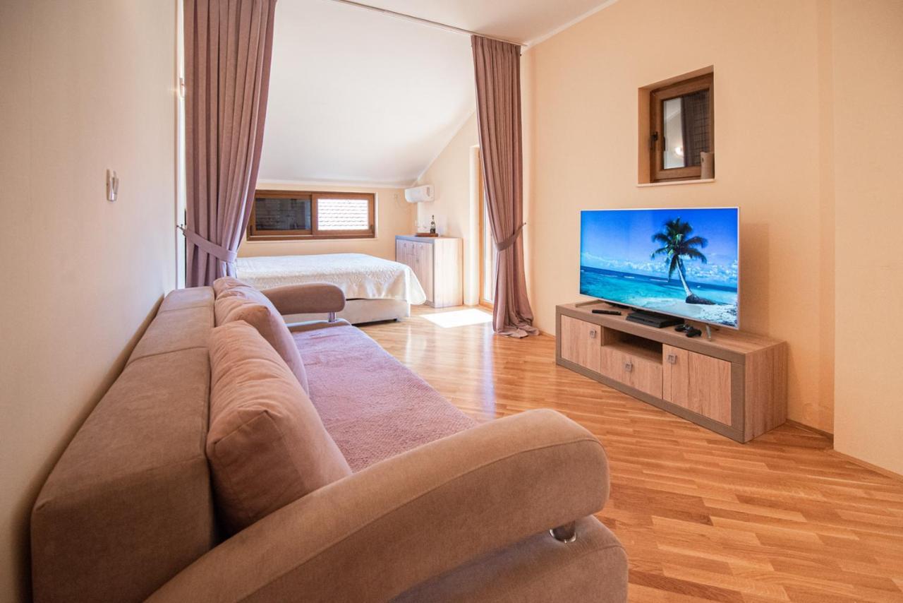 Boka Apartment Baošići Екстериор снимка